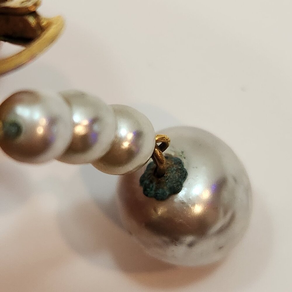 Vintage Signed Miriam Haskell Baroque Faux Pearl Dangle Drop Screw Back Clip Ear - Picture 6 of 6